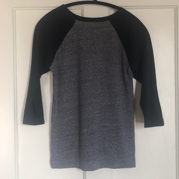 CALGARY FLAMES NHL RAGLAN - Picture 3 of 3